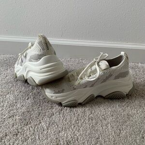 Steve Madden sneakers